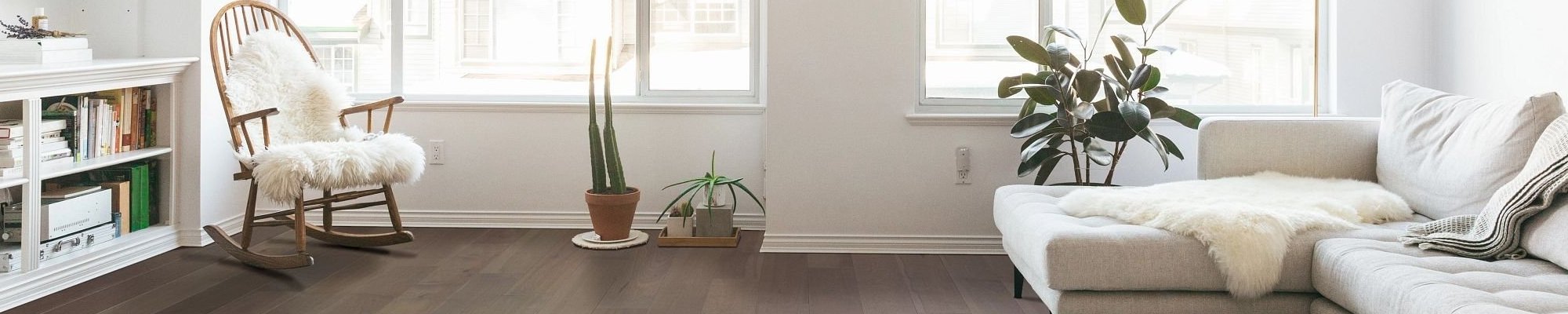 bright living room with hardwood floor from Life Style Floors in Chagrin Falls